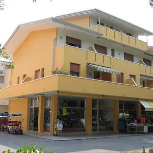 Appartamento Condominio Simma Giallo E Azzurro, Bibione
